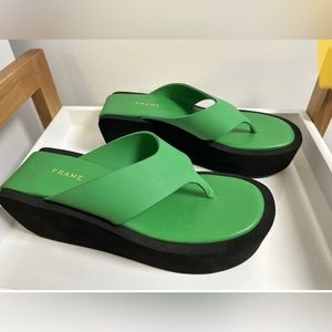 Frame Le Ocean Green Wedge Slip-on Flip Flop.